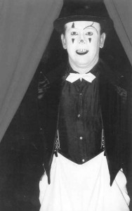 Spectacle "Le père Joël est arrivé", 1994.